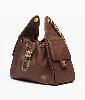 Éclat Soft Flap Hobo — Small