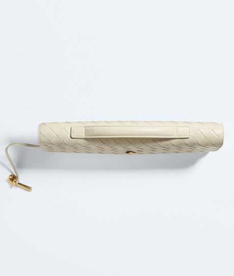 Éclat Woven Knot Clutch — Classic
